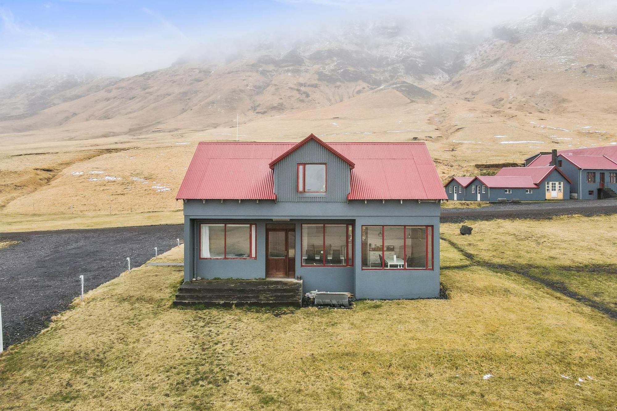 Guesthouse Rauthafell Holt  외부 사진